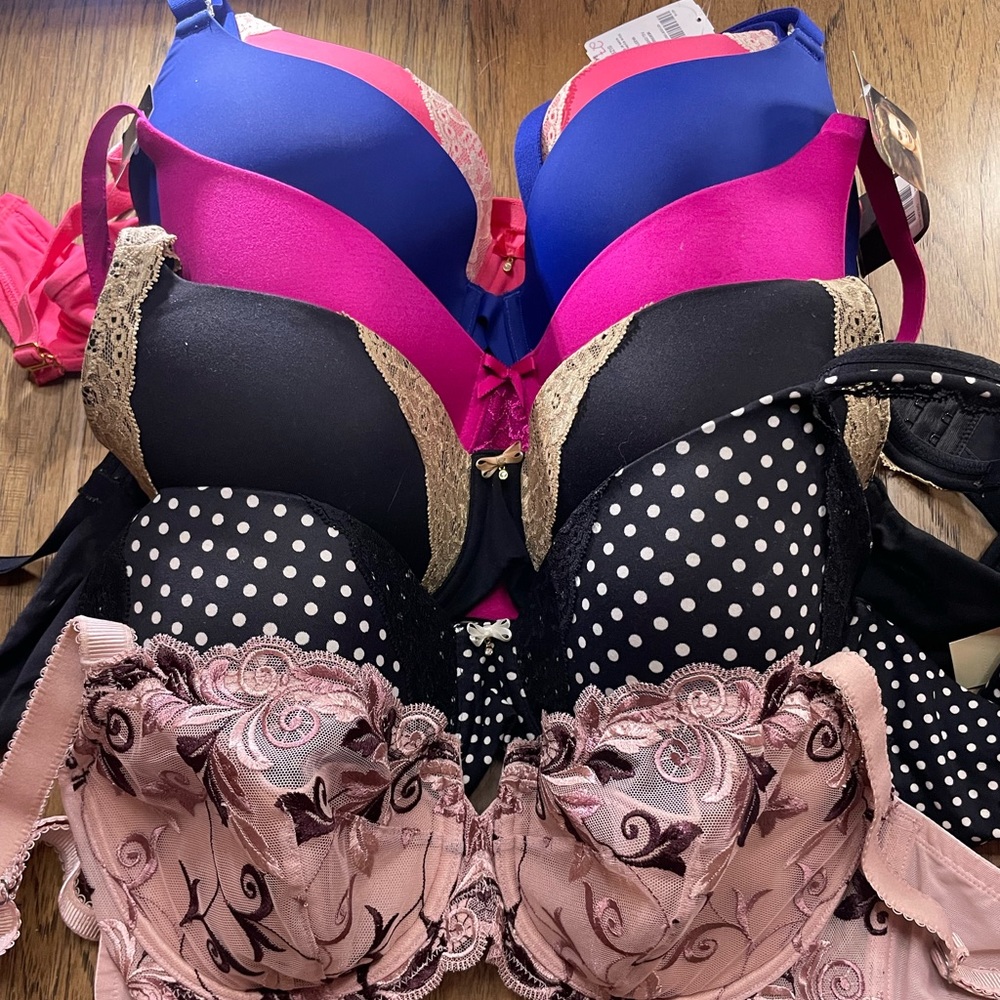 Lot of 6 Soma Bras 38C